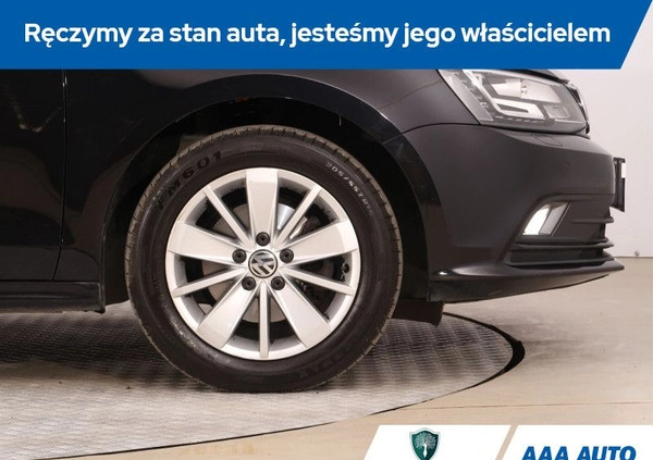 Volkswagen Jetta cena 43000 przebieg: 178493, rok produkcji 2015 z Brzeg małe 254